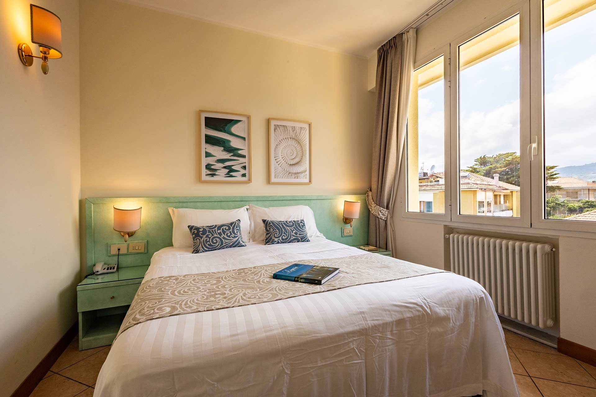 hotel with private beach in liguria